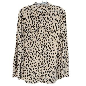 Chico’s Size 1 (M 8/10) Animal Print Button Down Long Sleeve Blouse